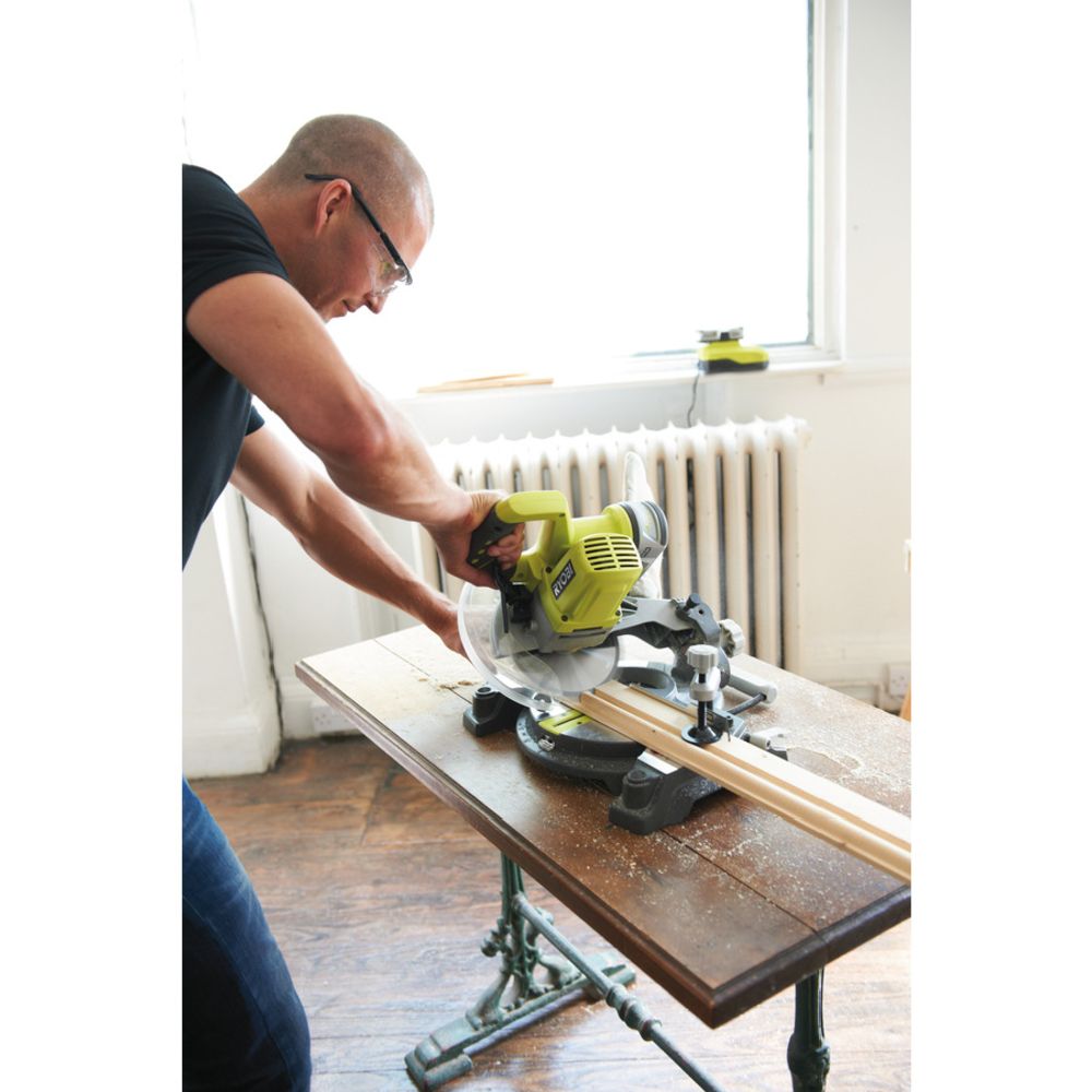 Ryobi ONE+ akunurgasaag, 190 mm, EMS190DCL korpus