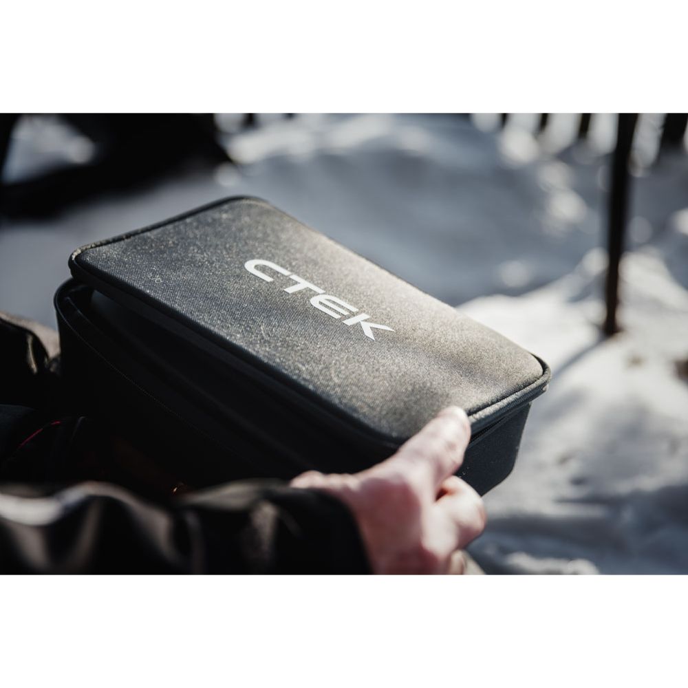 CTEK CS FREE underhållsladdare 12 V/5 A