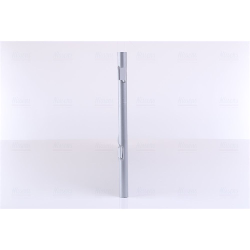 Ilmastointilaitteen lauhdutin 30-00159