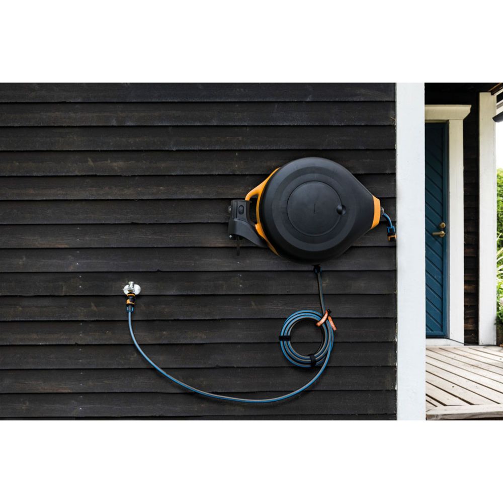 Fiskars seinakinnitus voolikupoolile, XL