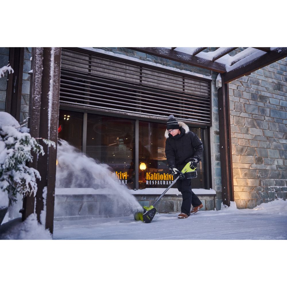 Ryobi ONE+ snöskyffel RY18ST25A-140 (4,0 Ah)