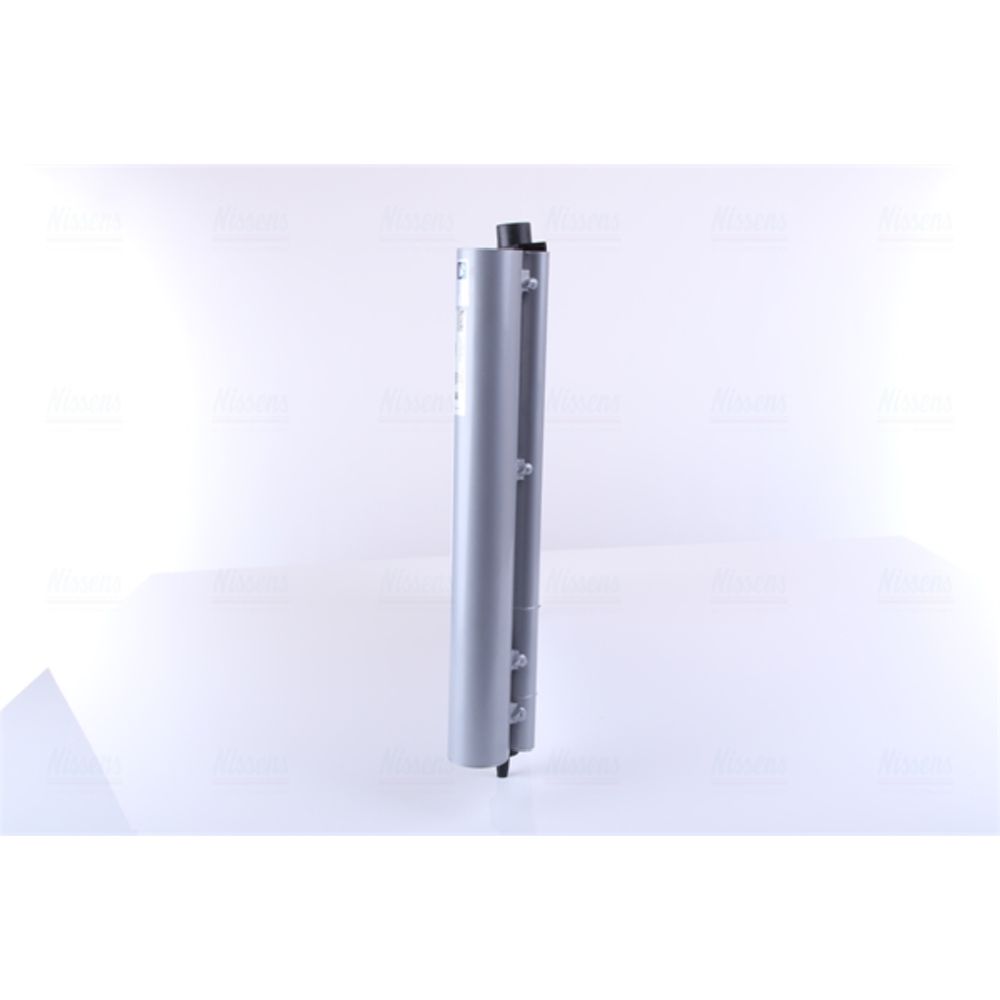 Ilmastointilaitteen lauhdutin 30-8357