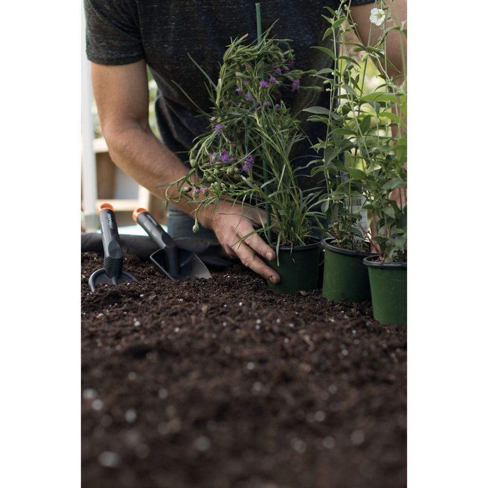 Fiskars Solid planteringsspade bred