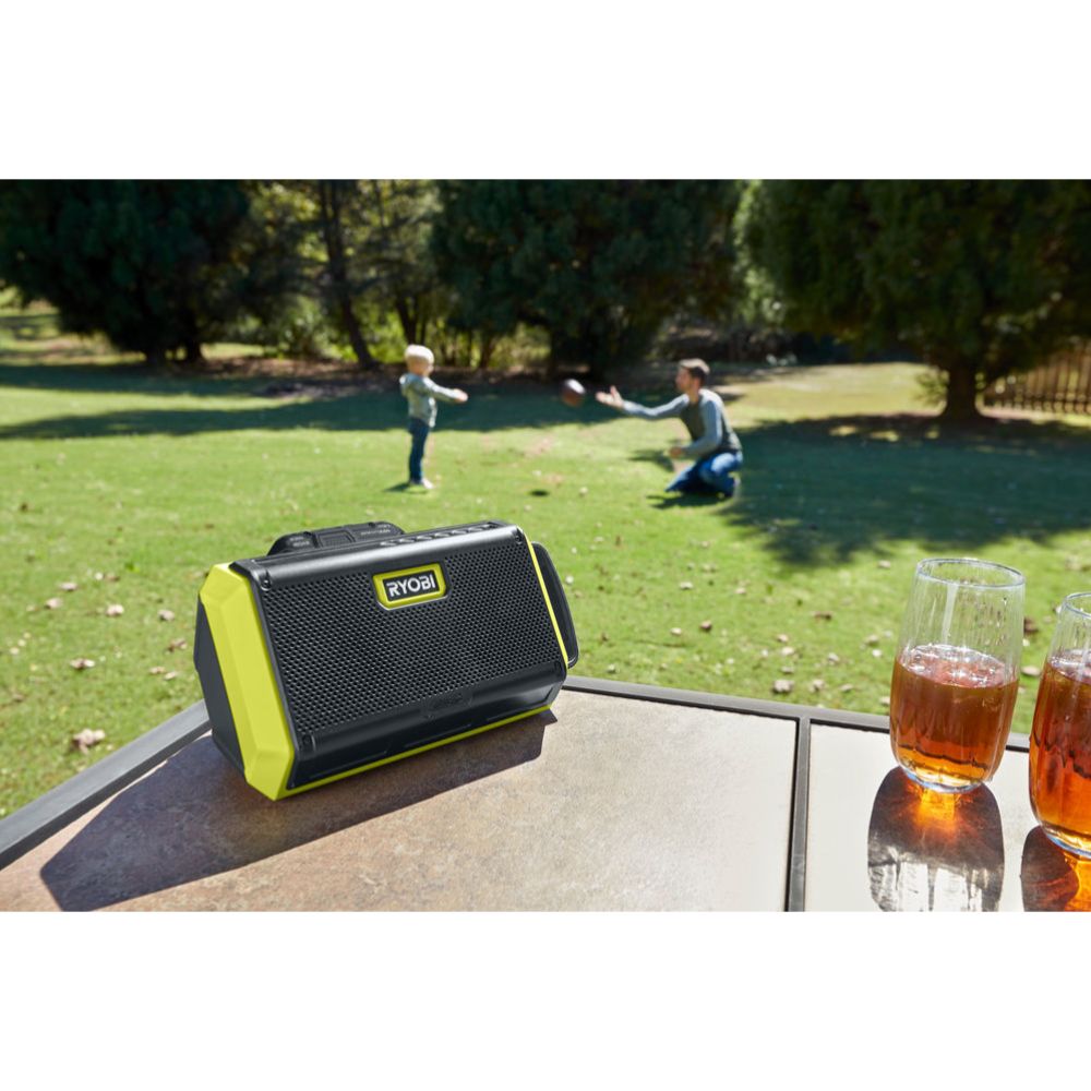 Ryobi ONE+ högtalare Bluetooth 2 x 15 W RBT18-0 utan batteri