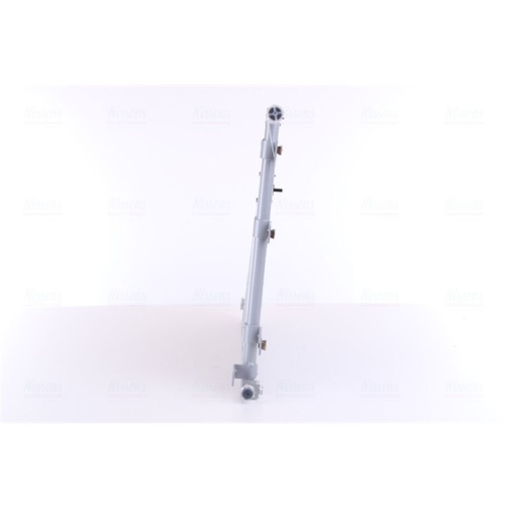 Ilmastointilaitteen lauhdutin 30-00375