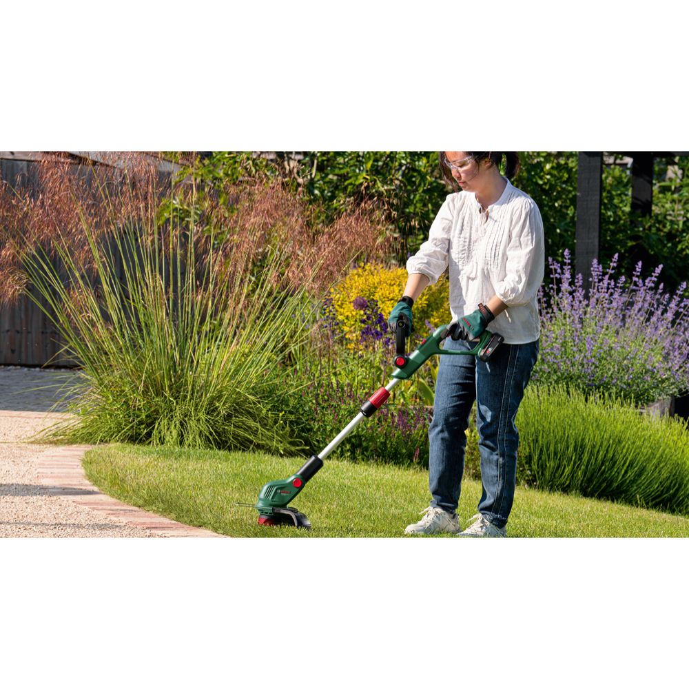 Bosch UniversalGrassCut akkutrimmeri 18V-26-500 (2,0 Ah)
