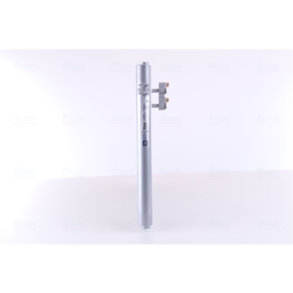 Ilmastointilaitteen lauhdutin 30-00542