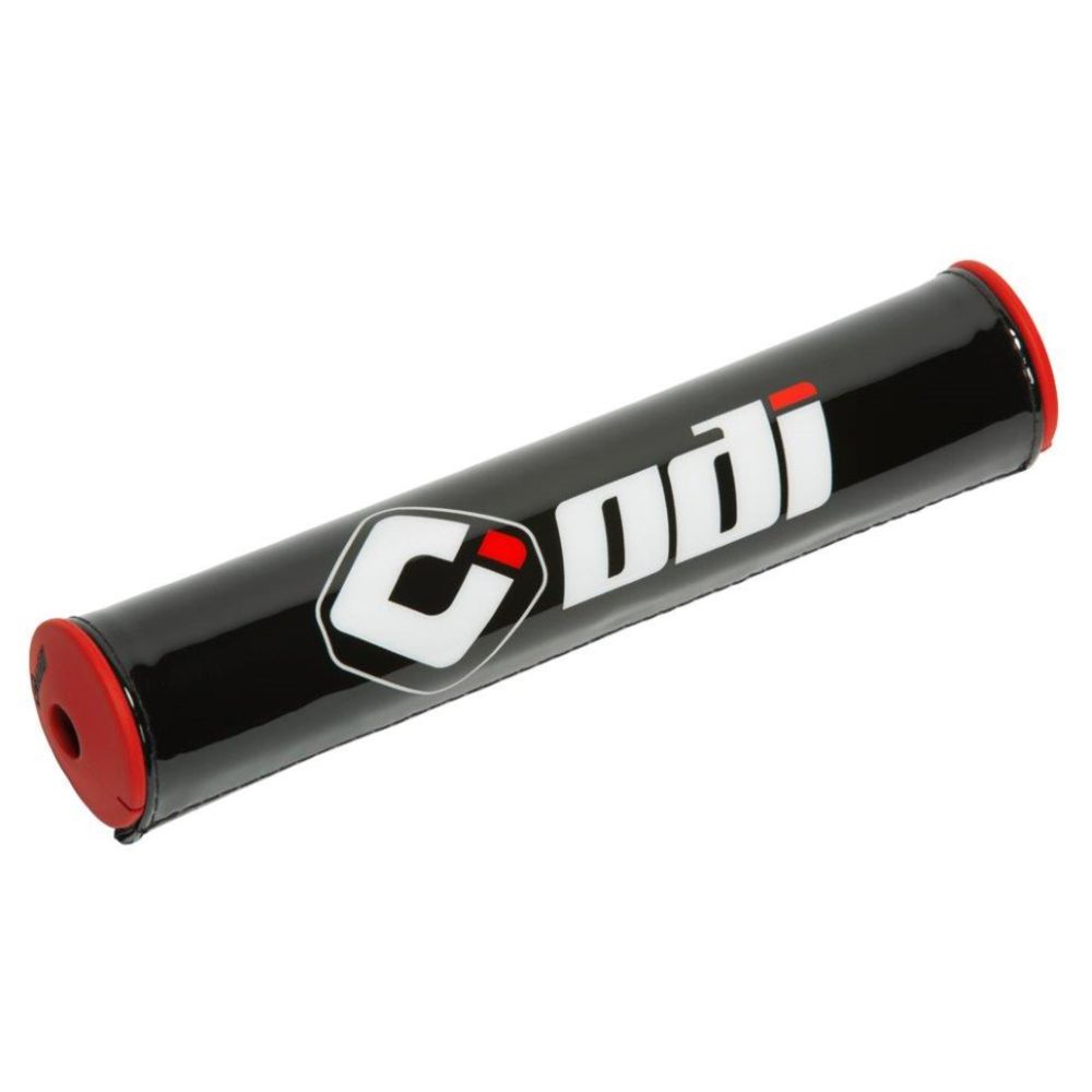 Odi styrkudde svart/röd