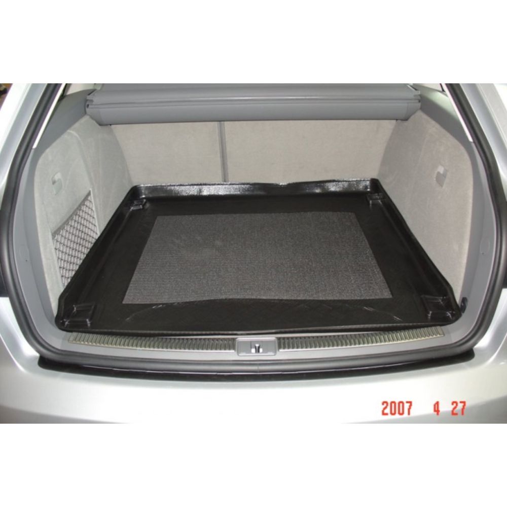 Tavaratilamatto A4-Avant 01-08