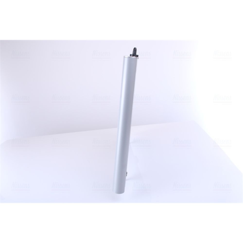 Ilmastointilaitteen lauhdutin 30-00385