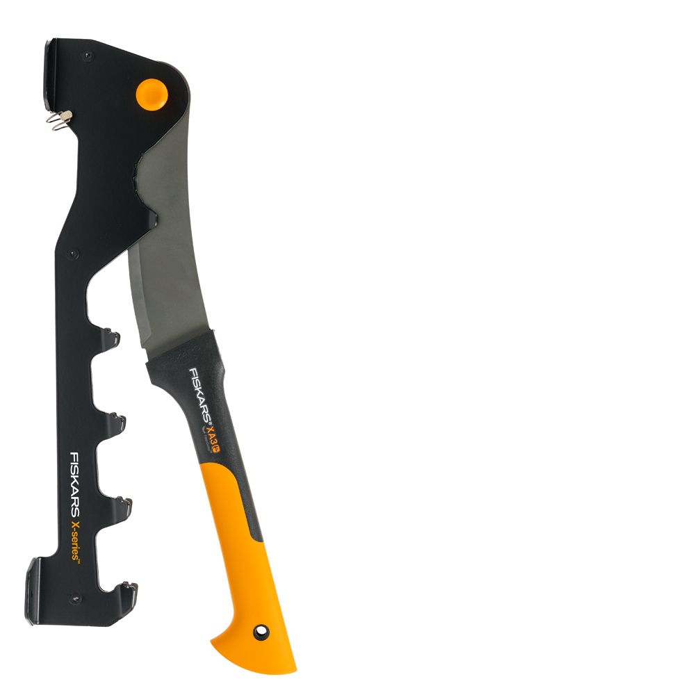 Fiskars X-Series seinale kinnitatav tulehakatise kiin