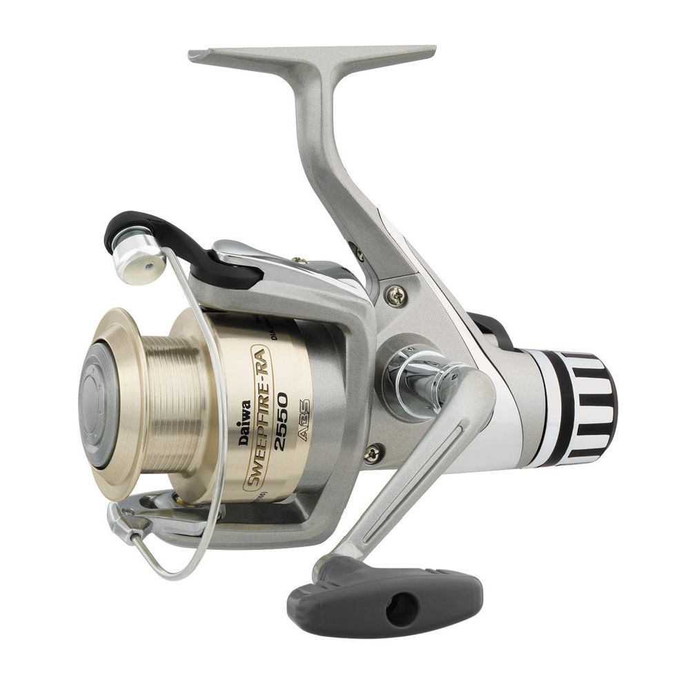 Daiwa Sweepfire RA 2550 spinningurull