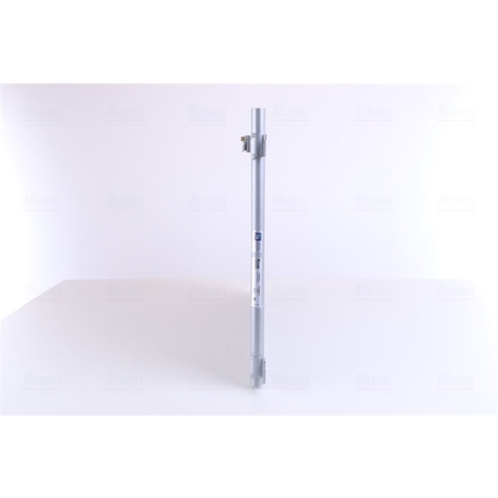 Ilmastointilaitteen lauhdutin 30-04020