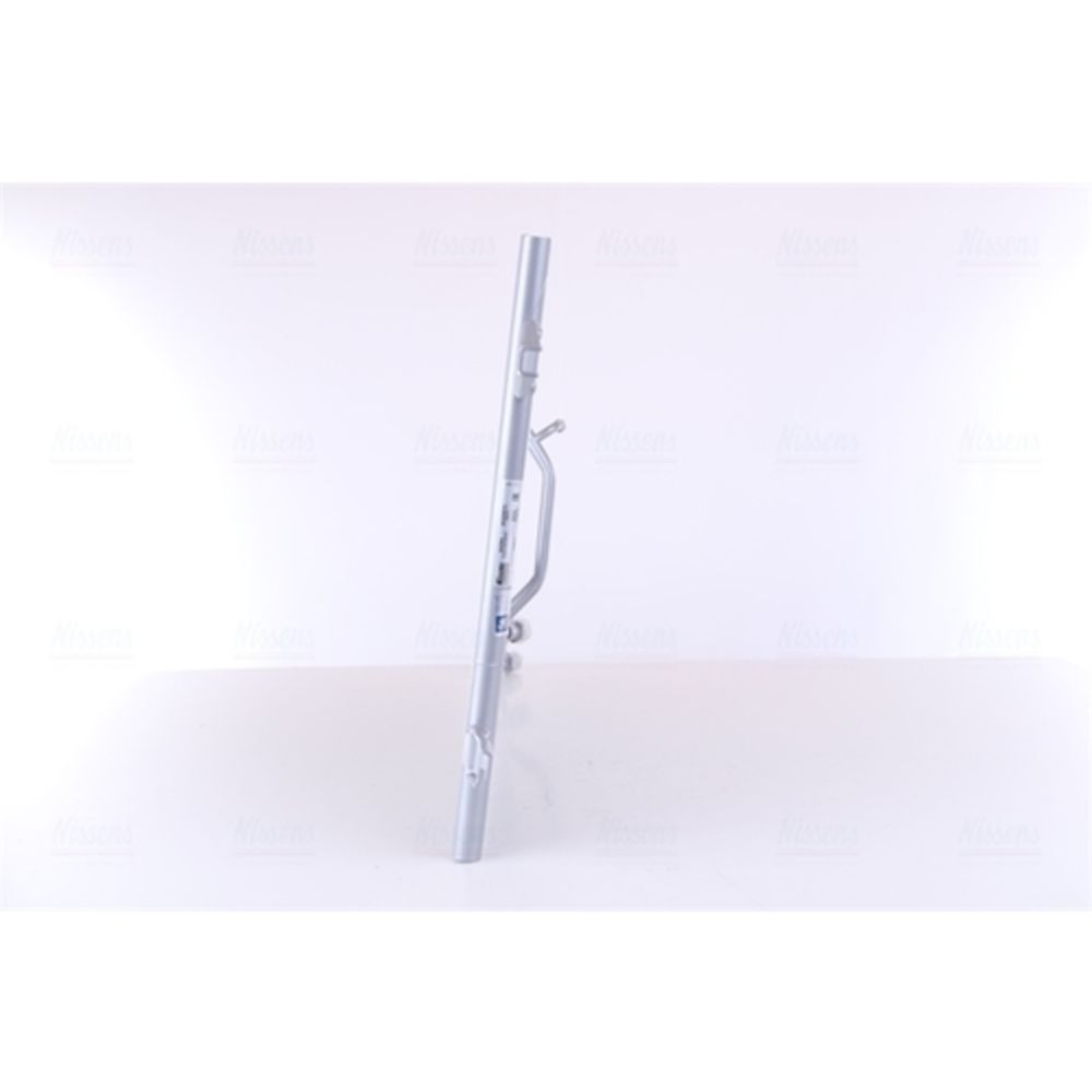 Ilmastointilaitteen lauhdutin 30-8305