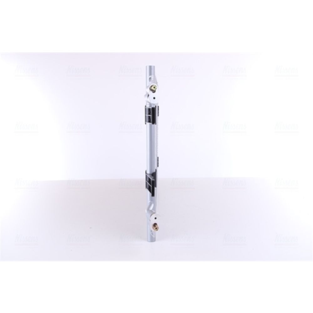 Ilmastointilaitteen lauhdutin 30-05143