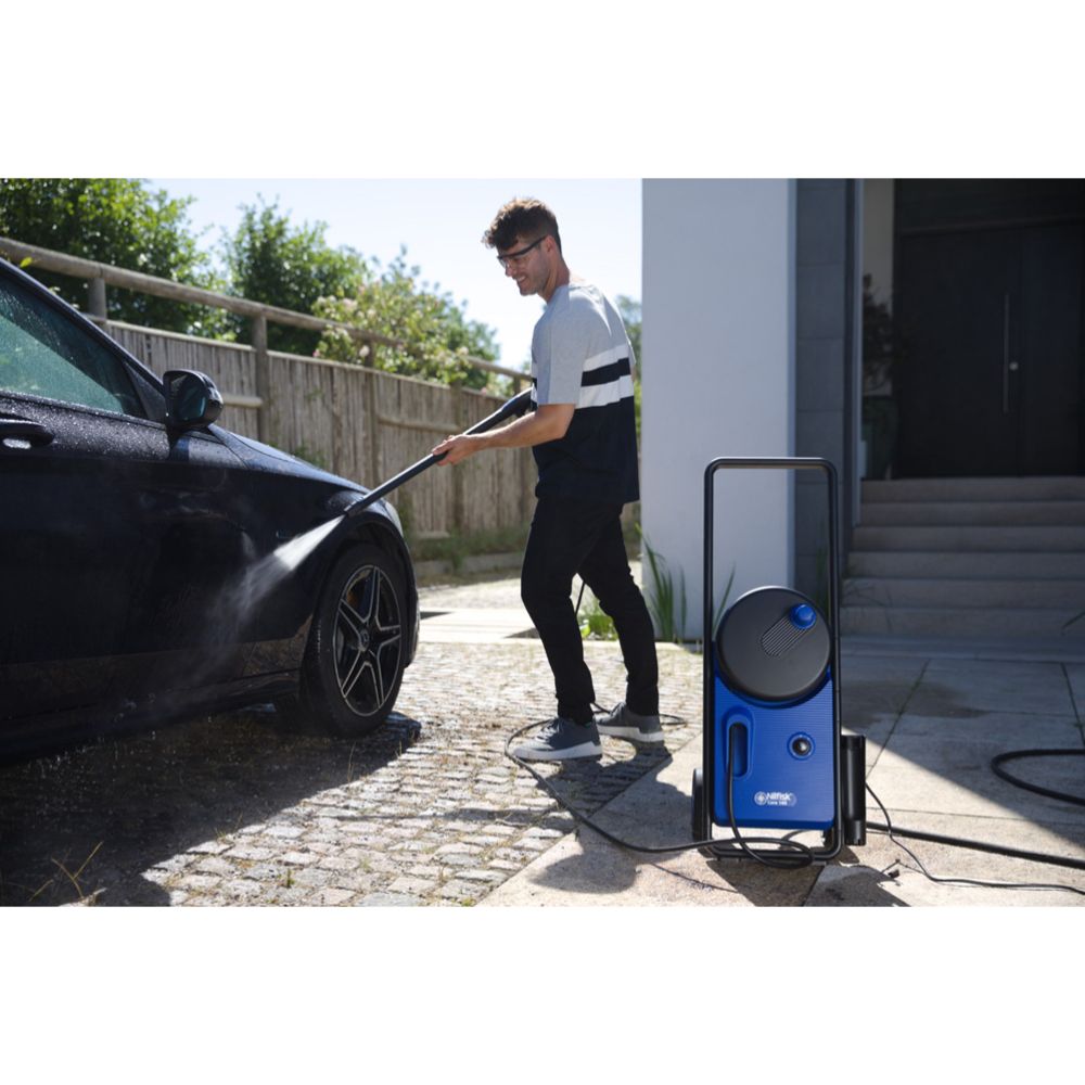 Nilfisk Core 140-8 In Hand Powercontrol Premium Car Wash painepesuri
