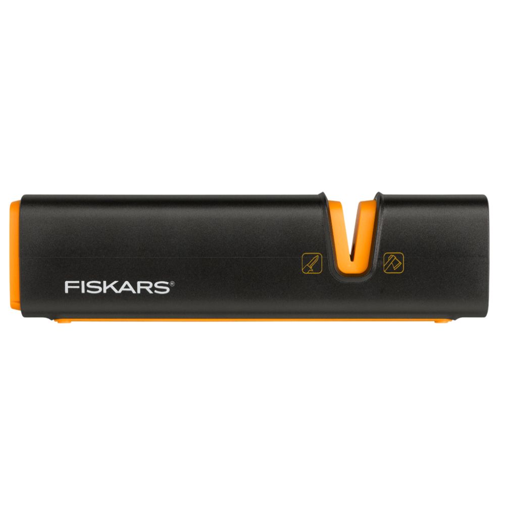 Fiskars X13 matkakirves ja teritaja