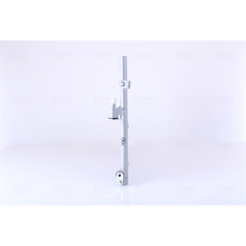 Ilmastointilaitteen lauhdutin 30-00407
