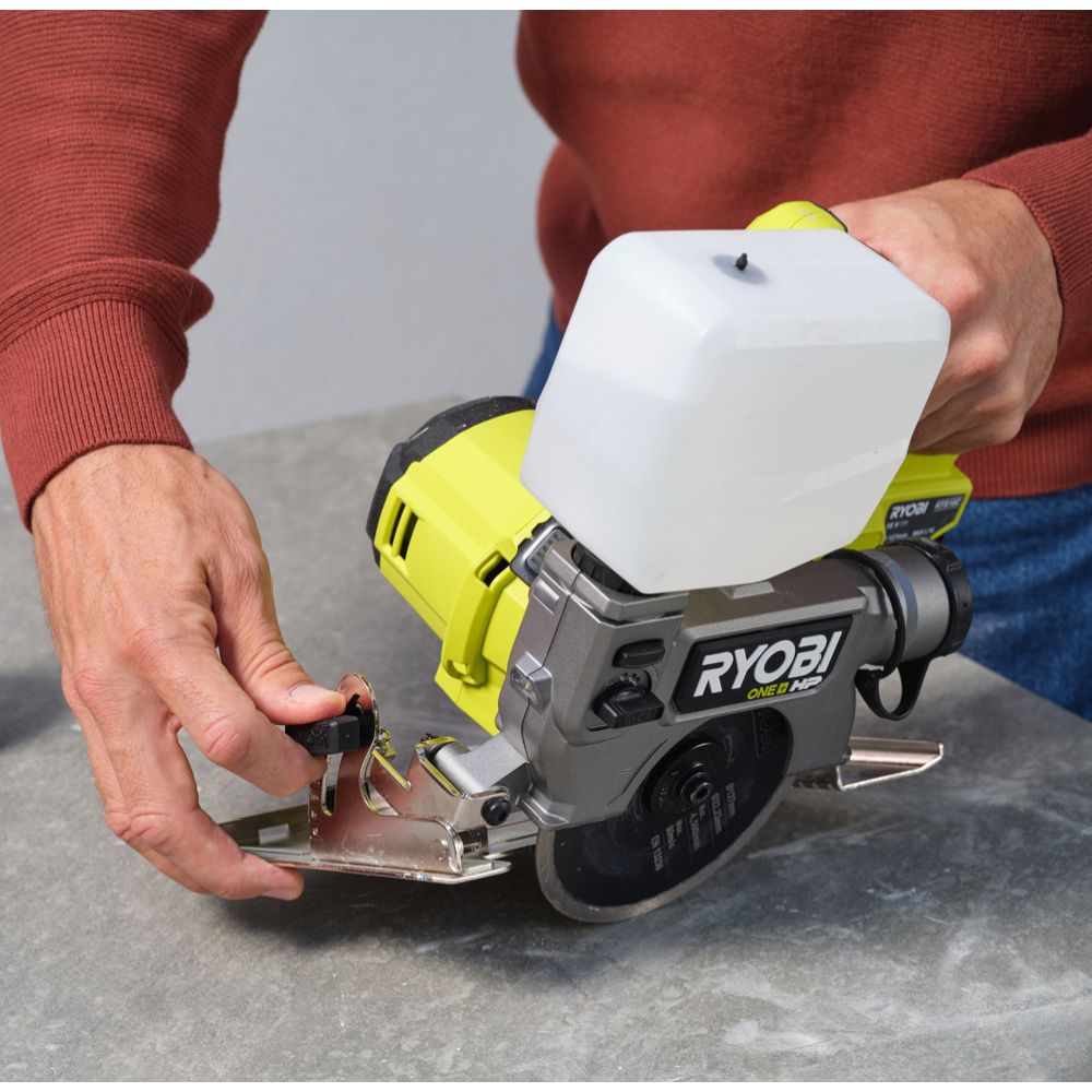 Ryobi ONE+ kakelsåg RTS18C-0 utan batteri