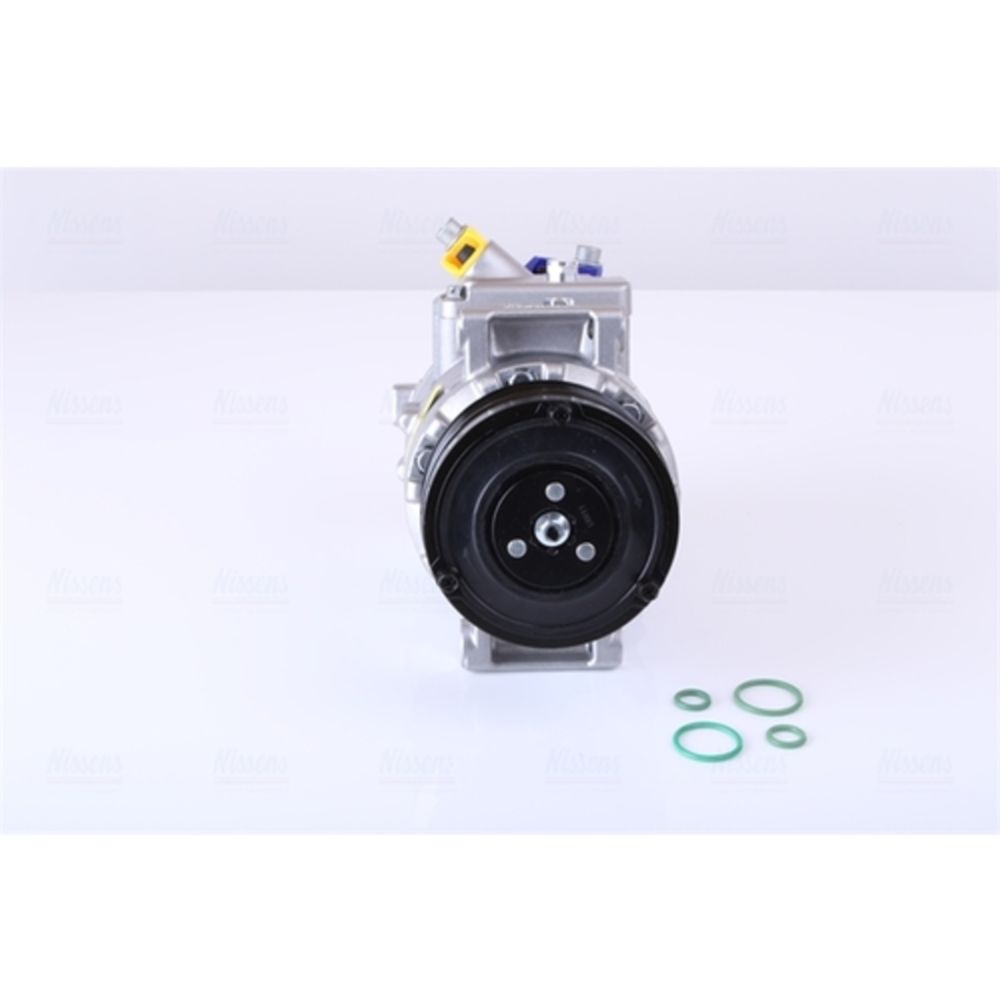 Ilmastointilaitteen kompressori 30-04457