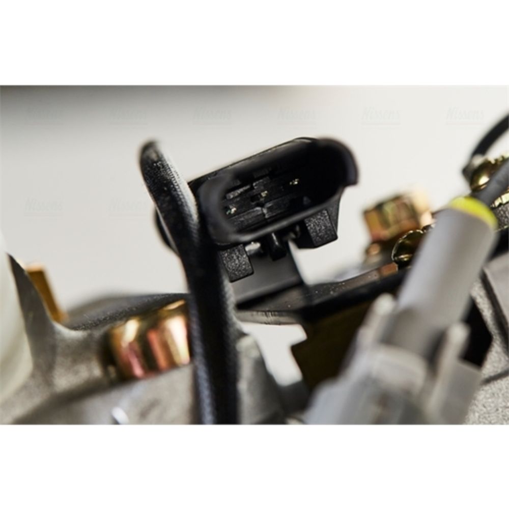 Ilmastointilaitteen kompressori 30-8126