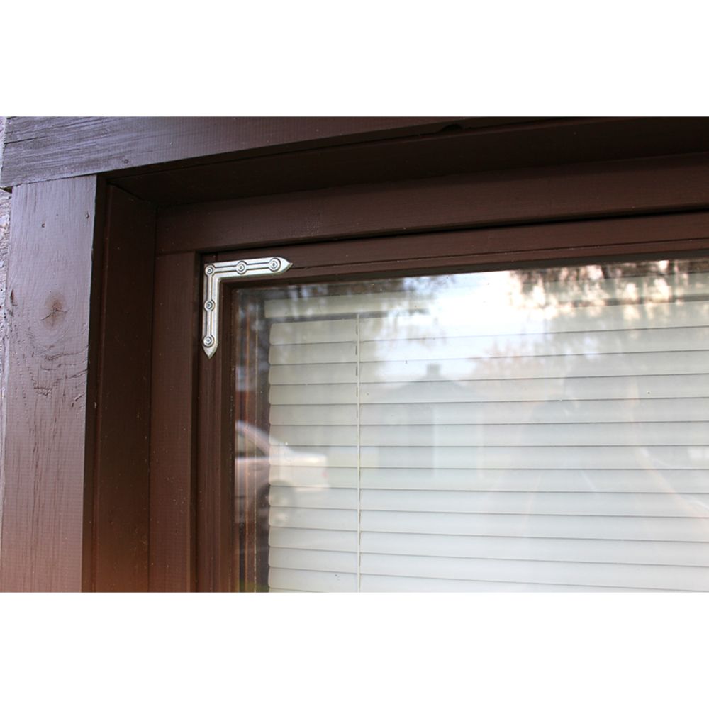 Pisla 700 förzinkat hörnjärn för fönster 95 x 95 x 20 mm 4 st.