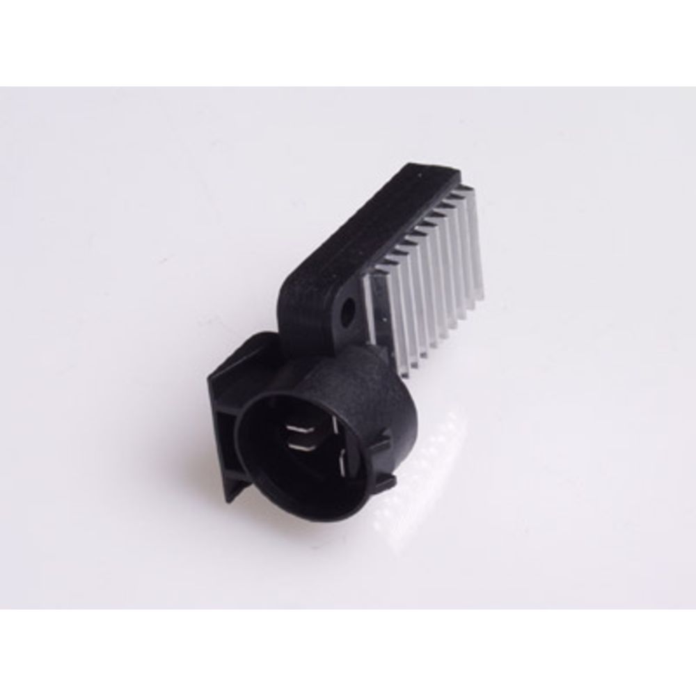 Jännitteensäädin 11-3128