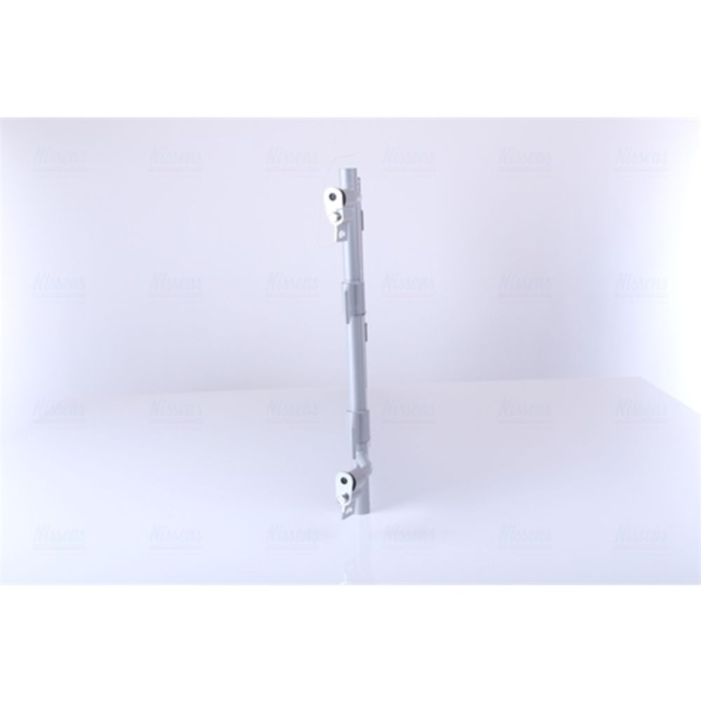 Ilmastointilaitteen lauhdutin 30-04048