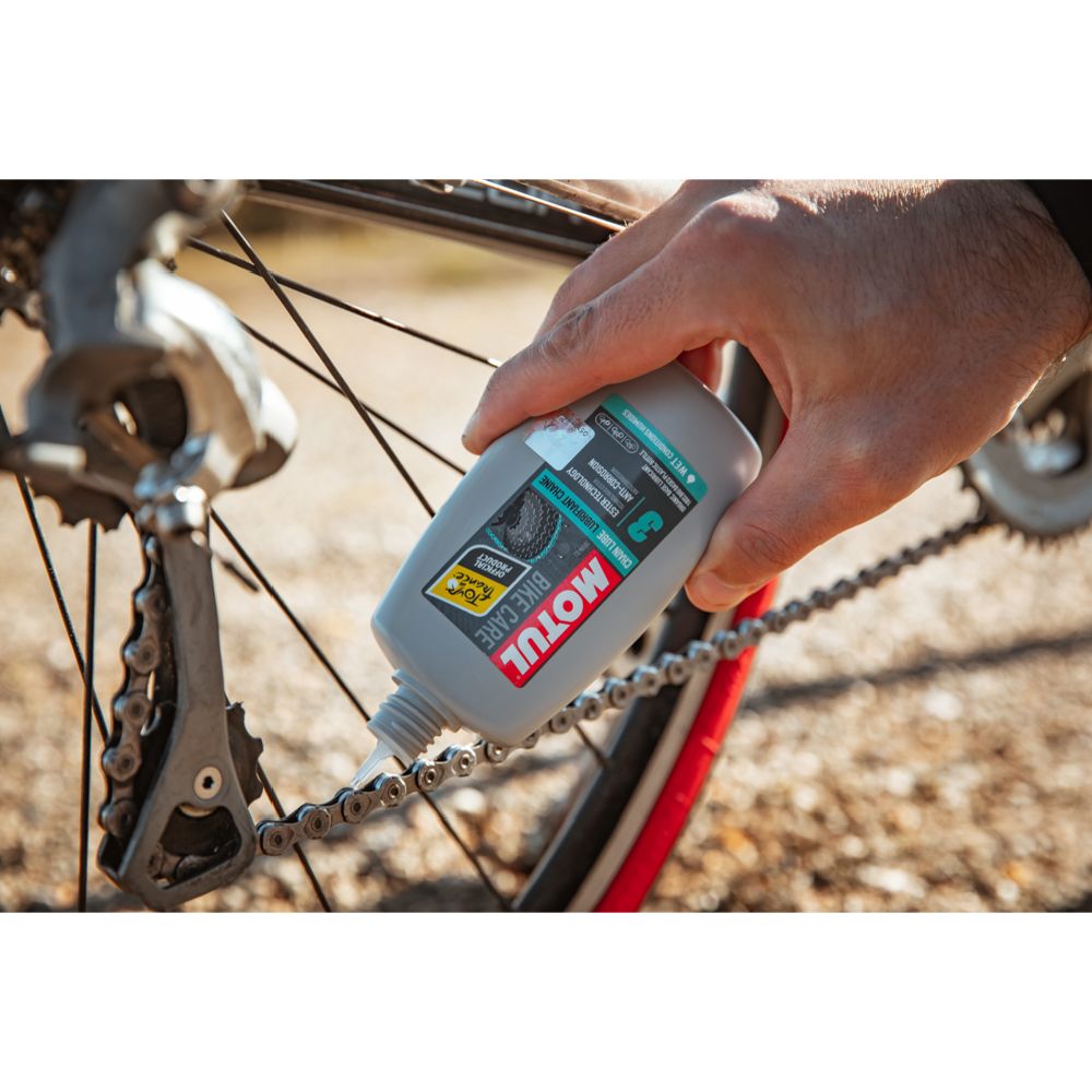 Motul Bike Chain Lube Wet ketjuöljy 100 ml