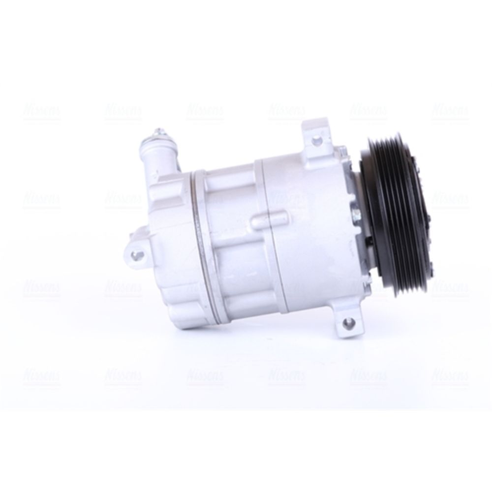 Ilmastointilaitteen kompressori 30-03545