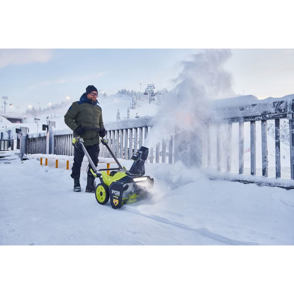 Ryobi MAX POWER RY36STX53A-160 batteridriven snöslunga 53 cm (6,0 Ah)