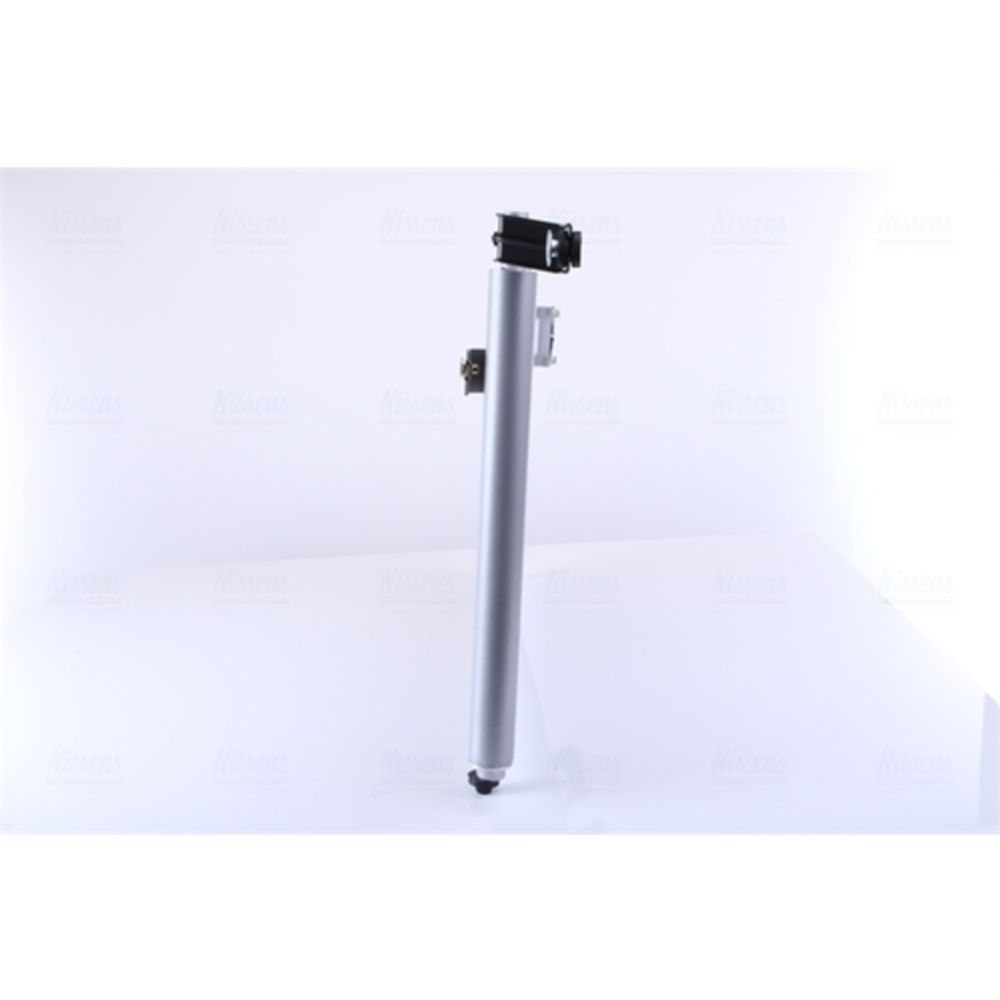 Ilmastointilaitteen lauhdutin 30-03662