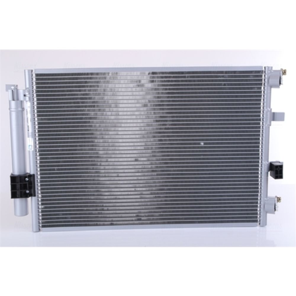 Ilmastointilaitteen lauhdutin 30-04037