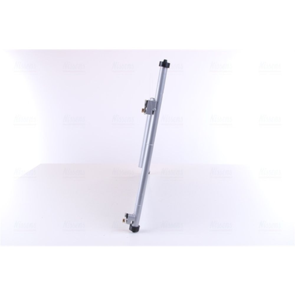 Ilmastointilaitteen lauhdutin 30-04030