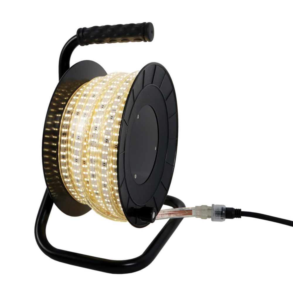 Finelectro LED-valonauha kelalla 15 m 230V 4000K 1,5m pistotulpalla