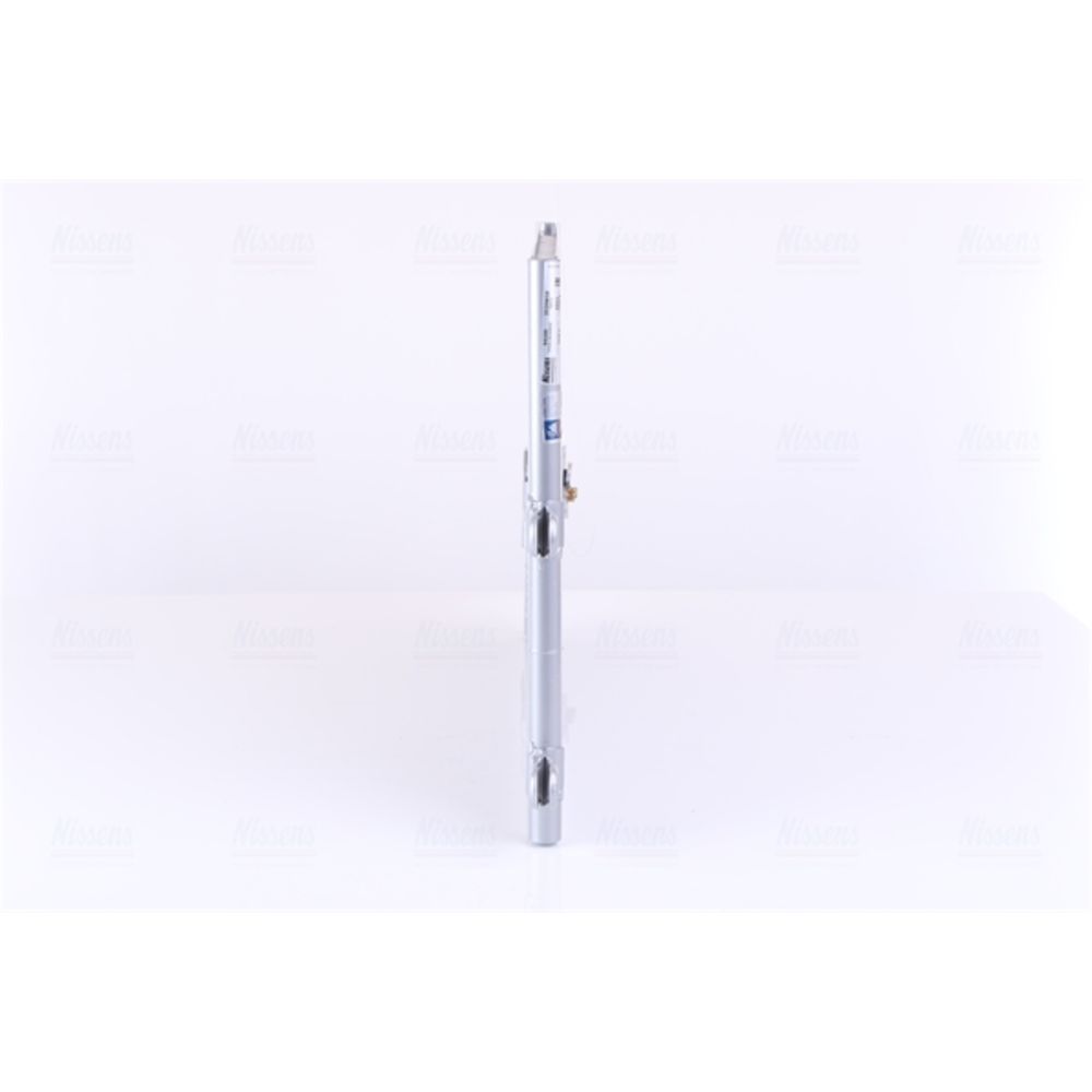Ilmastointilaitteen lauhdutin 30-8315