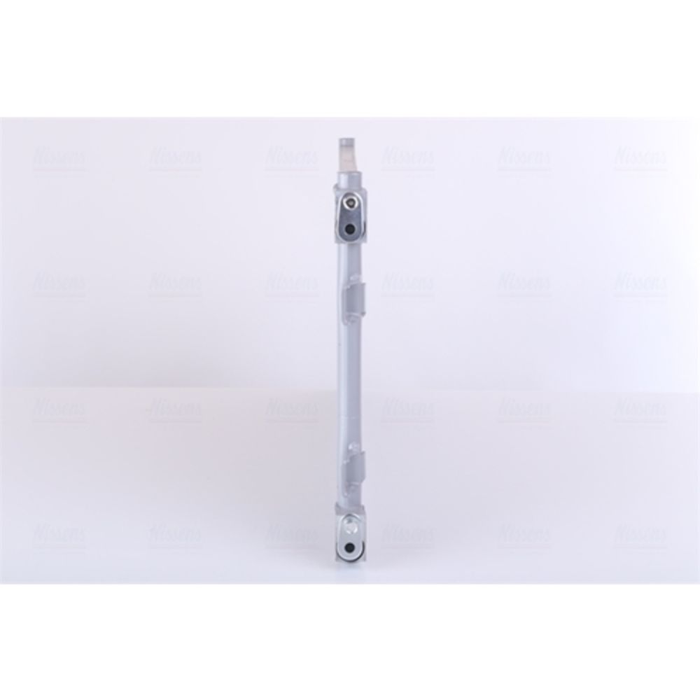 Ilmastointilaitteen lauhdutin 30-00191