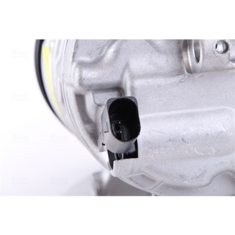 Ilmastointilaitteen kompressori 30-05083