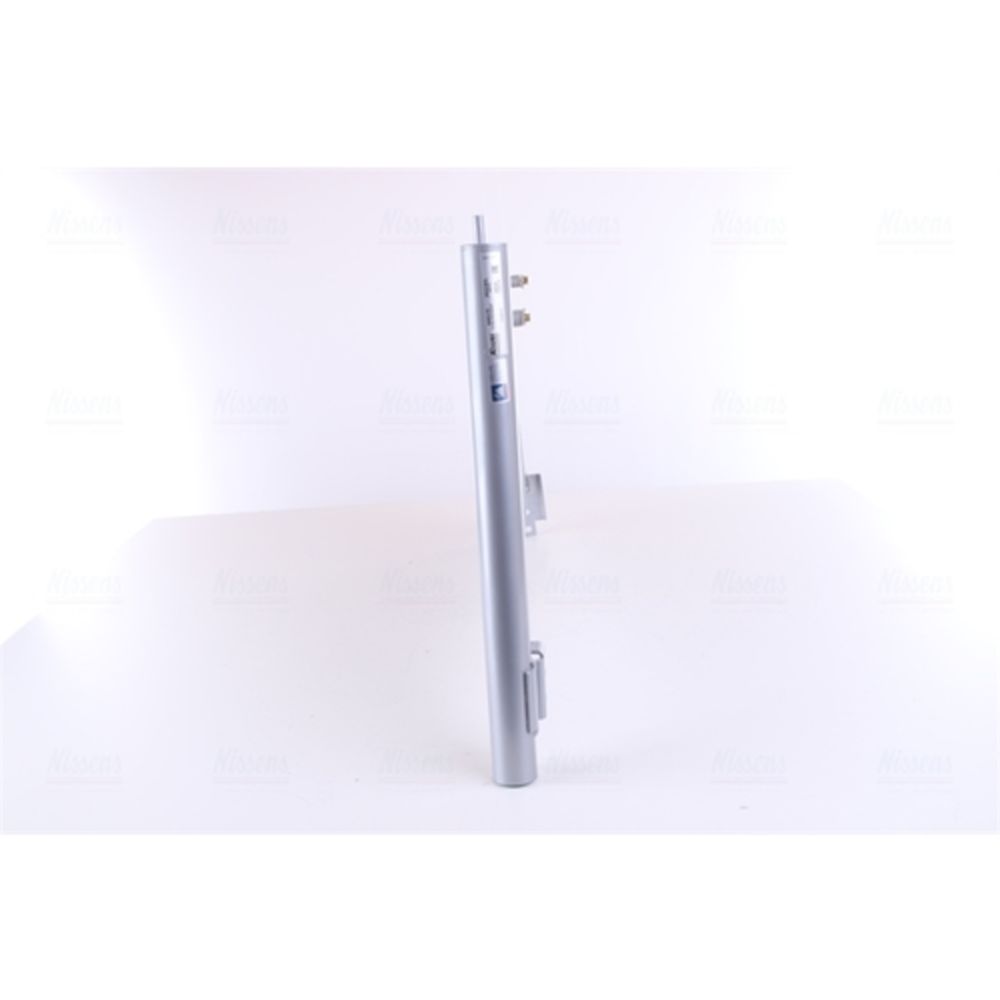 Ilmastointilaitteen lauhdutin 30-00402