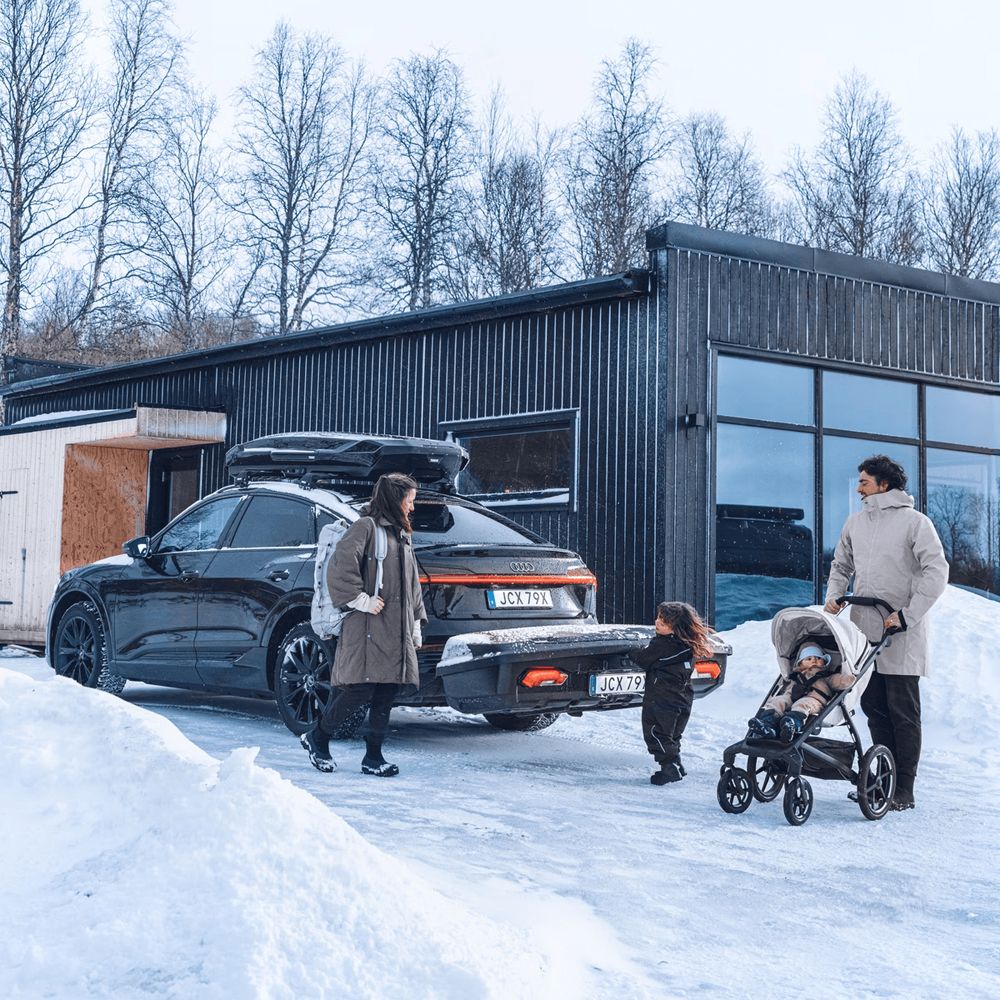 Thule Arcos XL 9066 vetokoukkuun kiinnitettävä kuljetuslaatikko