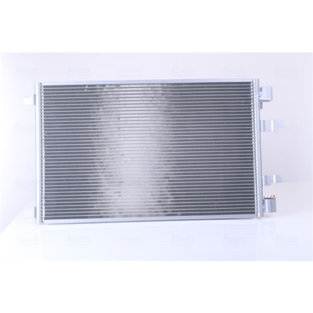 Ilmastointilaitteen lauhdutin 30-04049