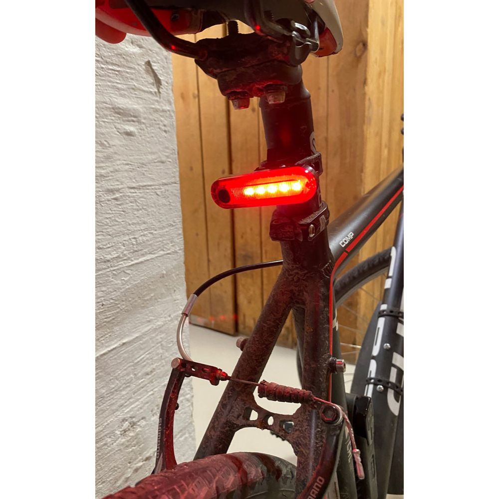 Fastr 300+10 USB-laddningsbar cykellampa fram och bak