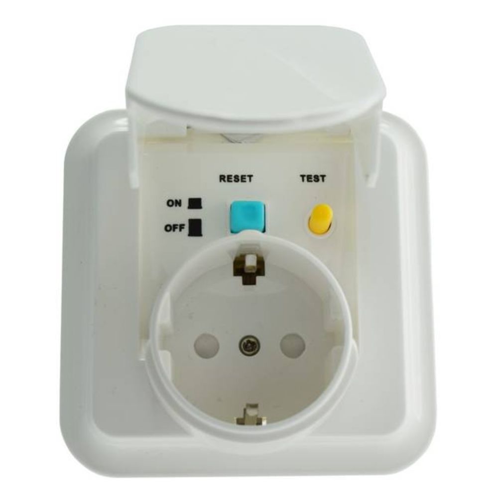 Harju vägguttag med jordfelsbrytare, infällt IP44