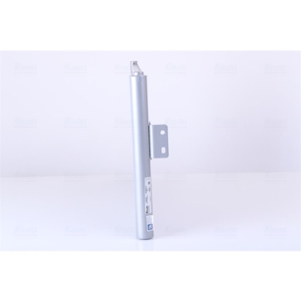 Ilmastointilaitteen lauhdutin 30-00186