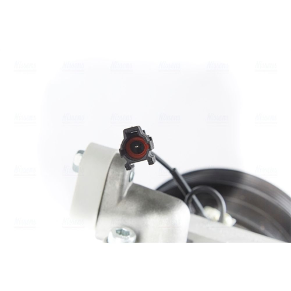 Ilmastointilaitteen kompressori 30-05205