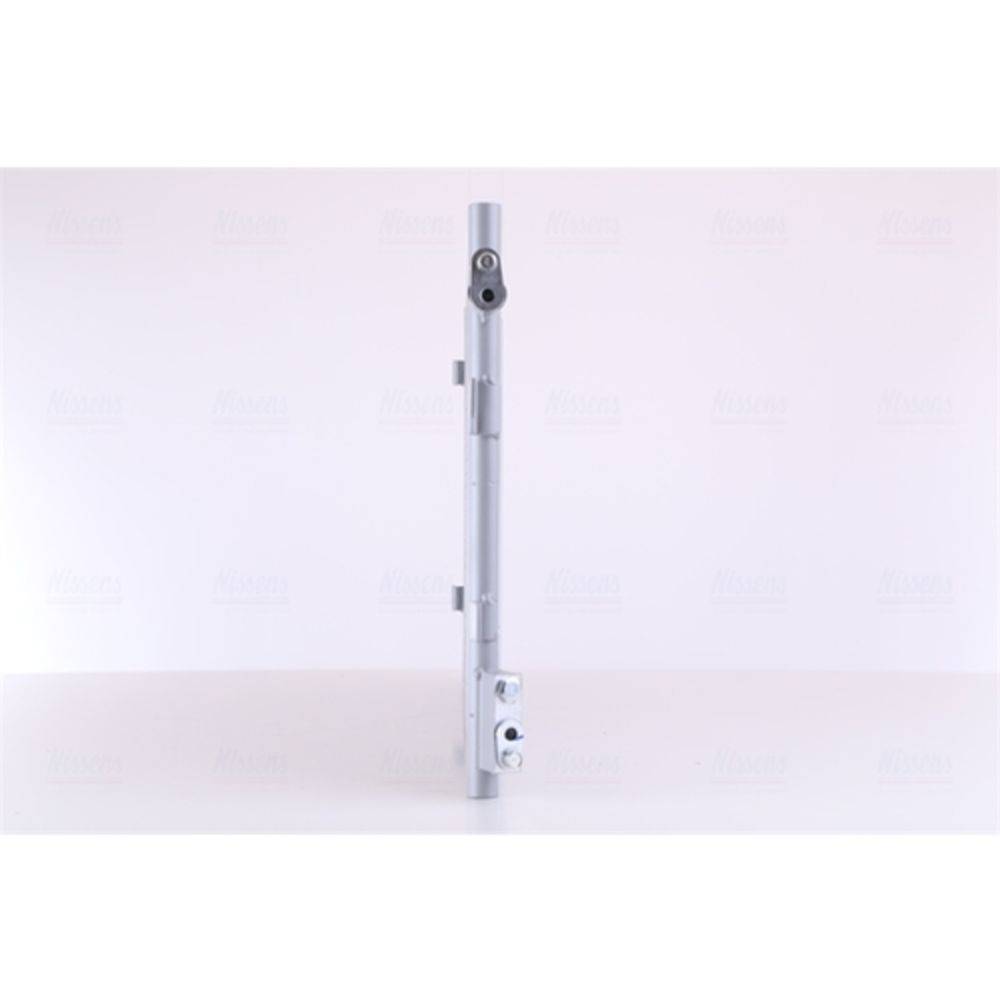 Ilmastointilaitteen lauhdutin 30-00460