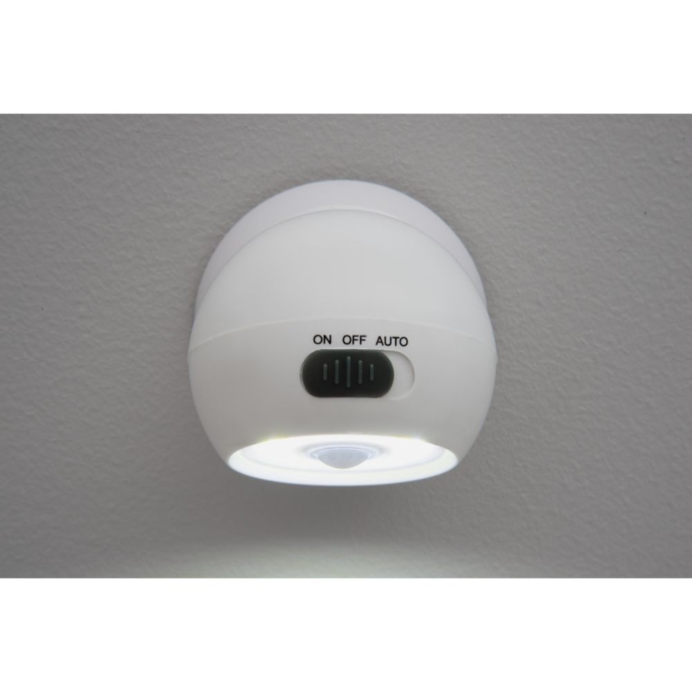 Finnlumor LED-paristovalaisin liiketunnistimella ja magneetilla 3 W 120 lm 3 x AAA valkoinen