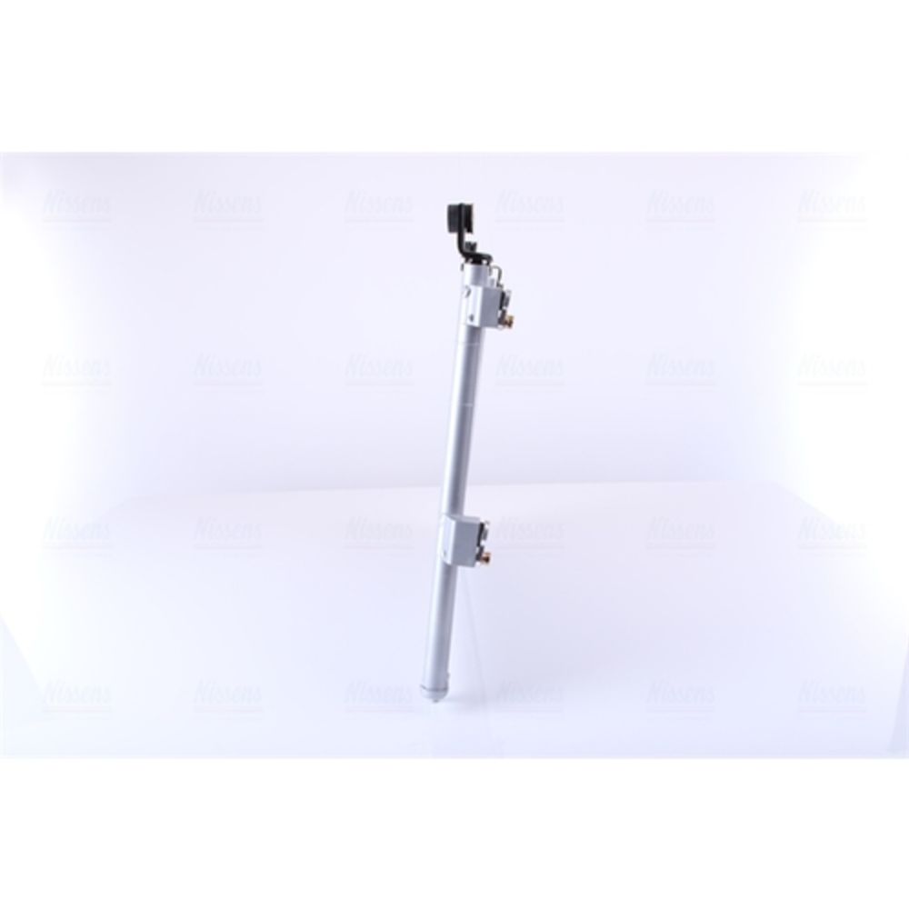Ilmastointilaitteen lauhdutin 30-00503