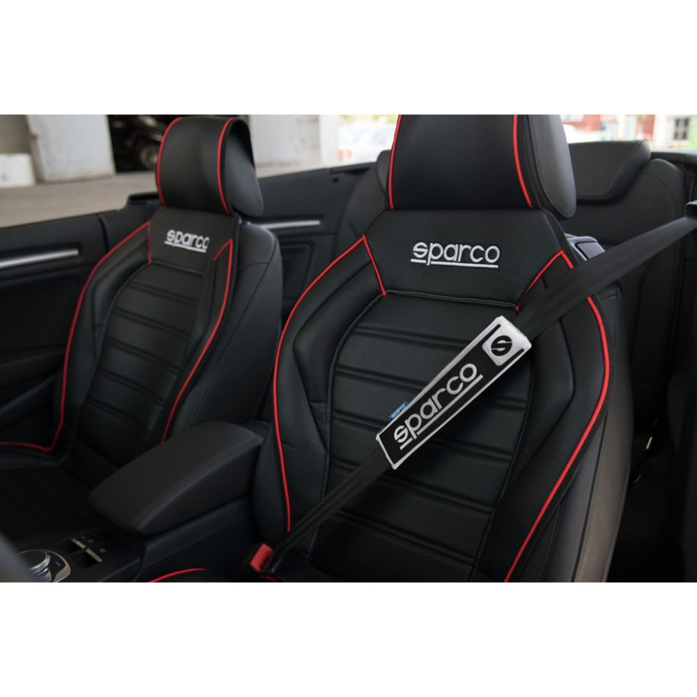 Sparco bältespads svart