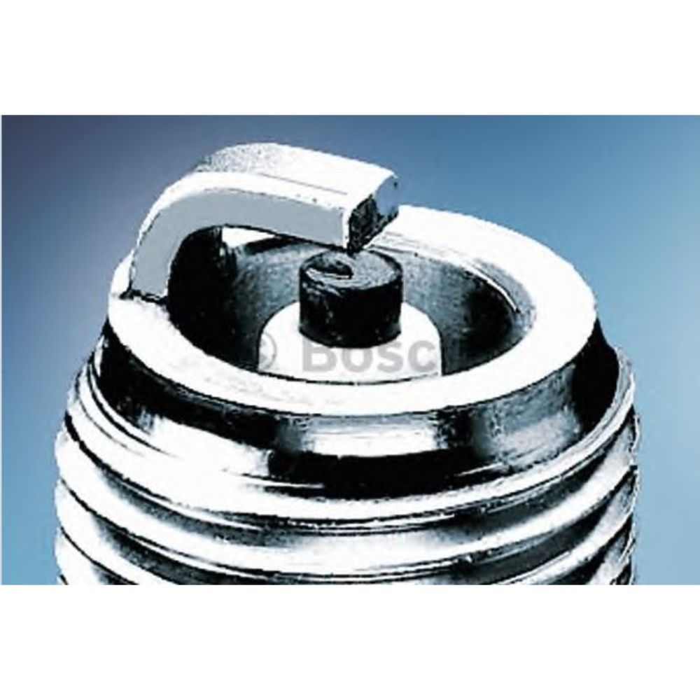 BOSCH WR11EO ruohonleikkurin sytytystulppa 1 kpl